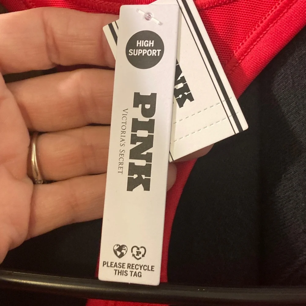 PINK Victoria's Secret Bold Red Sports Bra - Picture 2 of 6